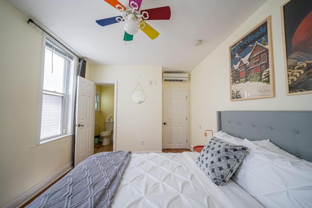7br 7ba Big House 1 Block From Tropicana And *