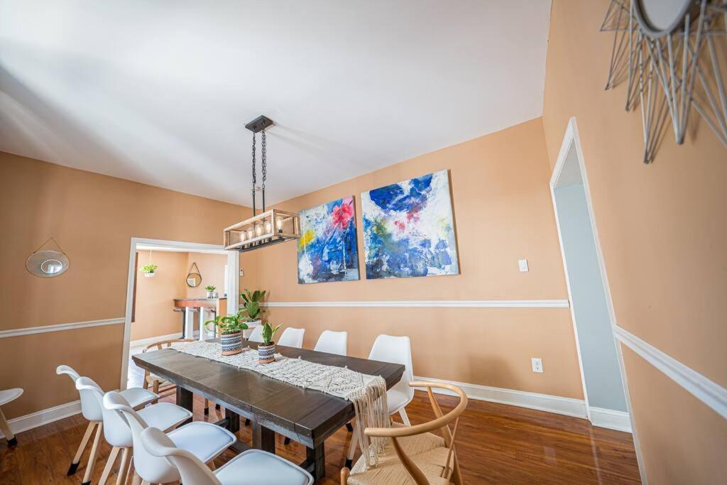 7br 7ba Big House 1 Block From Tropicana And Apartment *